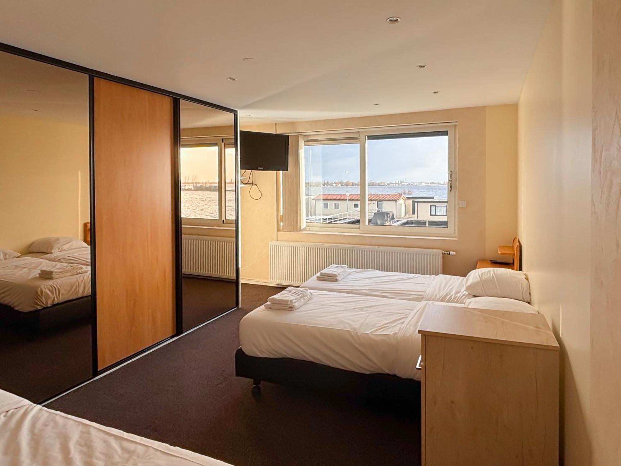 פינקפיין Visserslust Rooms, Apartments And Houseboats מראה חיצוני תמונה